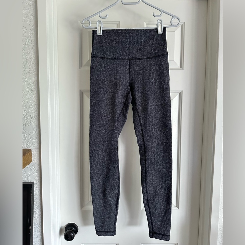 Wunder Under High-Rise Tight Legging 28" Variegated Knit Jacquard Black Size 6